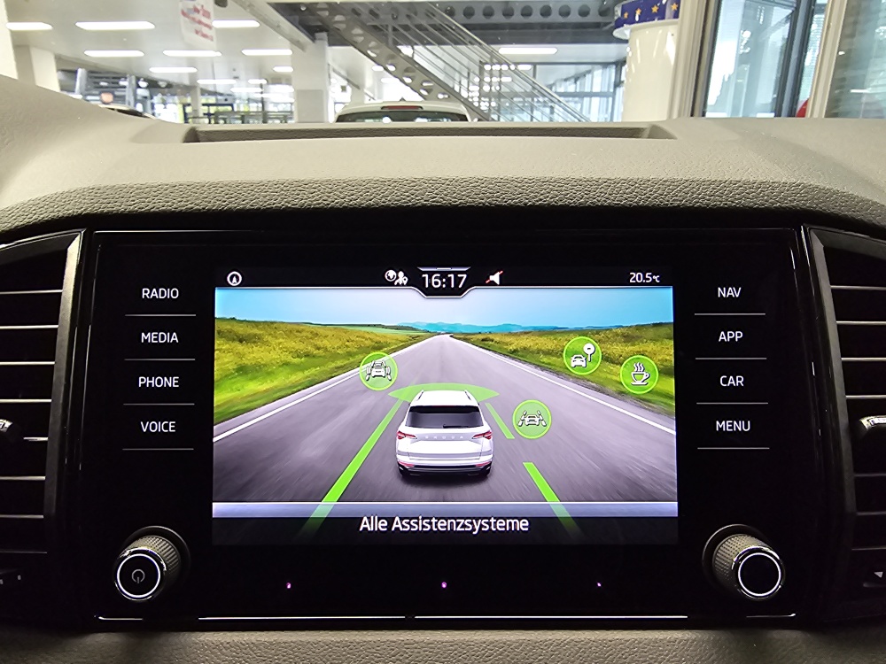 Skoda Karoq – Foto 12