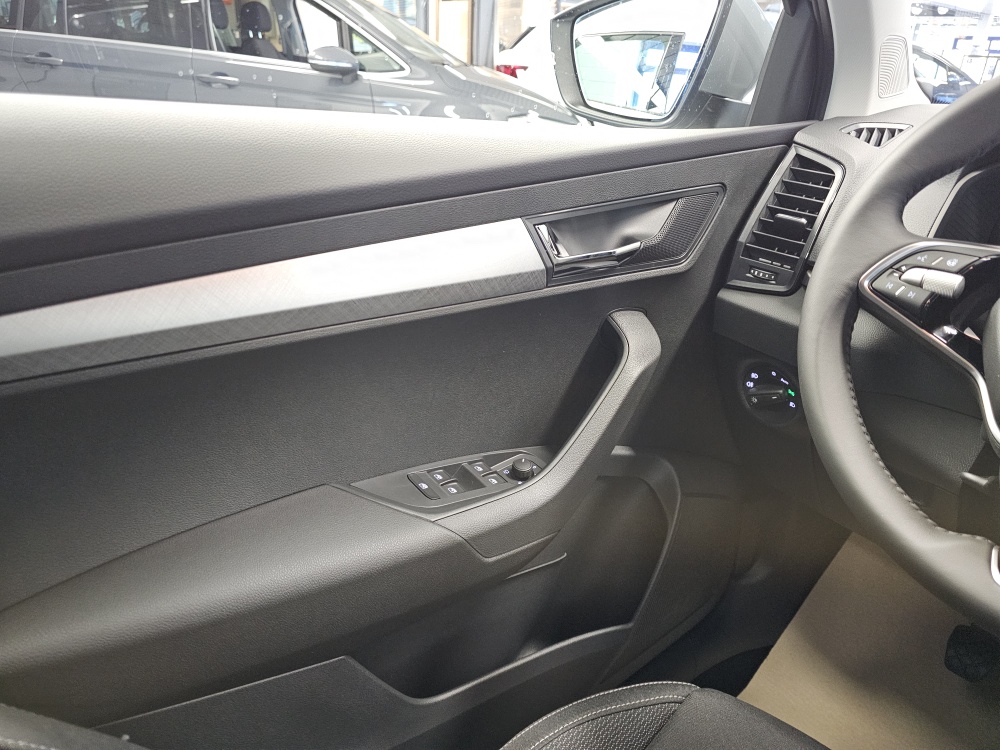 Skoda Karoq – Foto 17