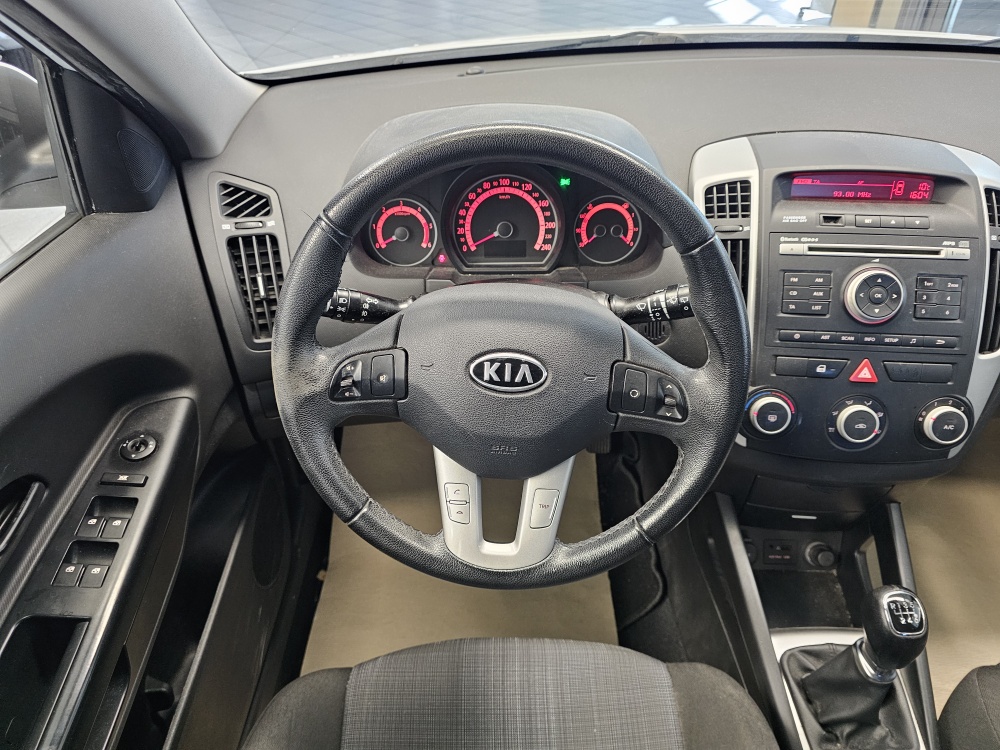 Kia Ceed – Foto 12