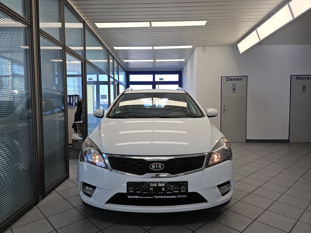 Kia Ceed – Foto 18