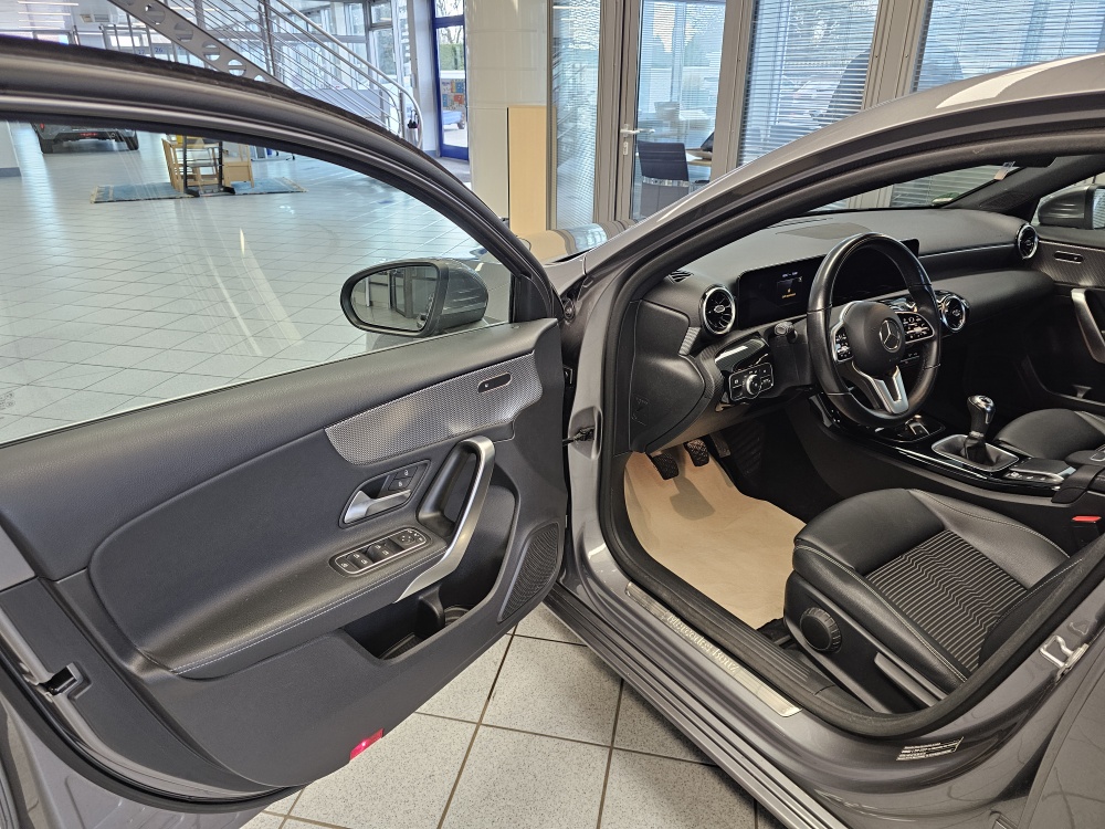 Mercedes-Benz A 200 – Foto 28