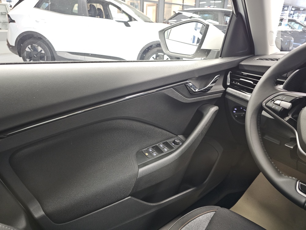 Skoda Kamiq – Foto 18