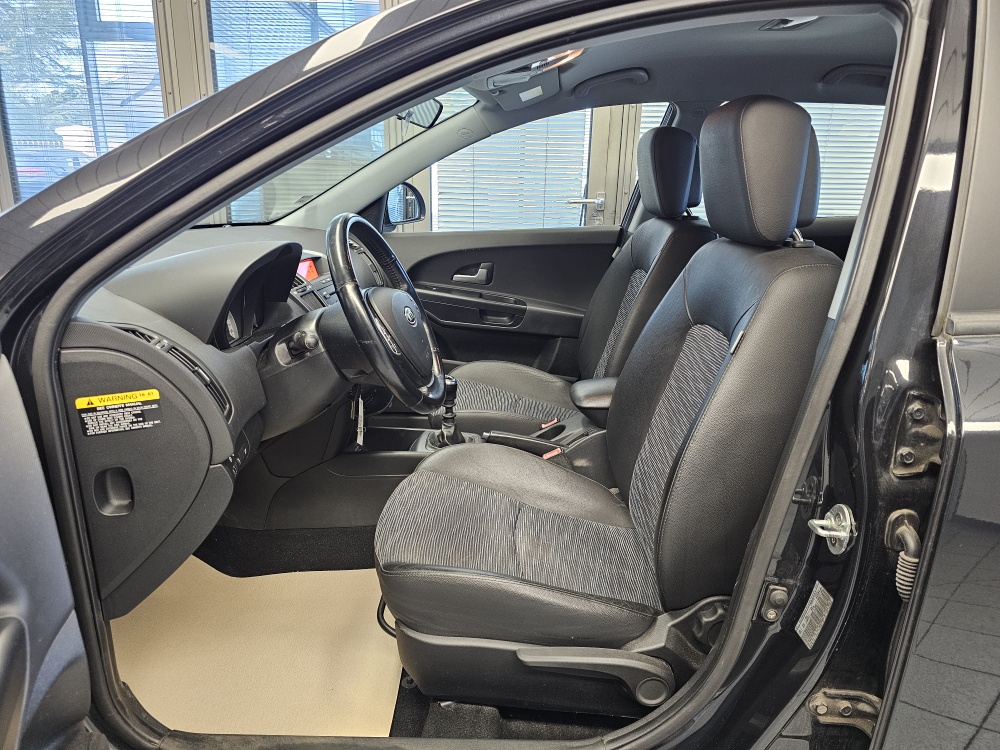 Kia Ceed – Foto 15
