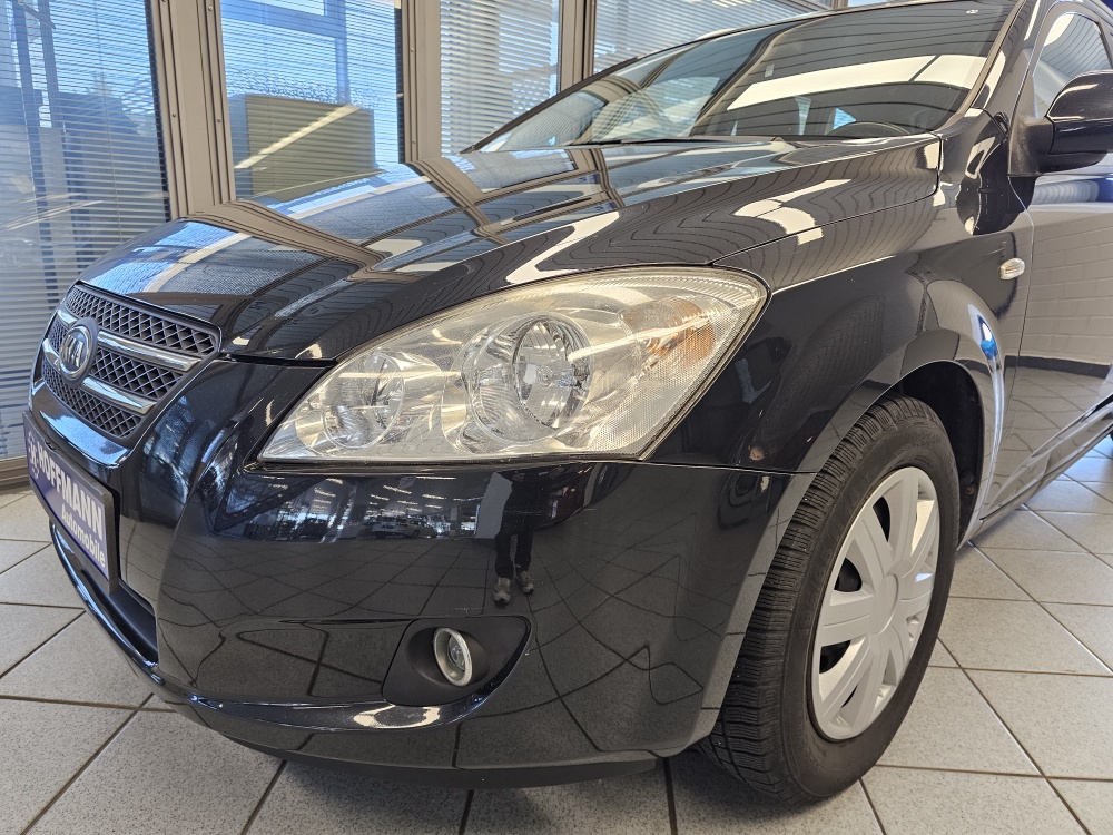 Kia Ceed – Foto 18