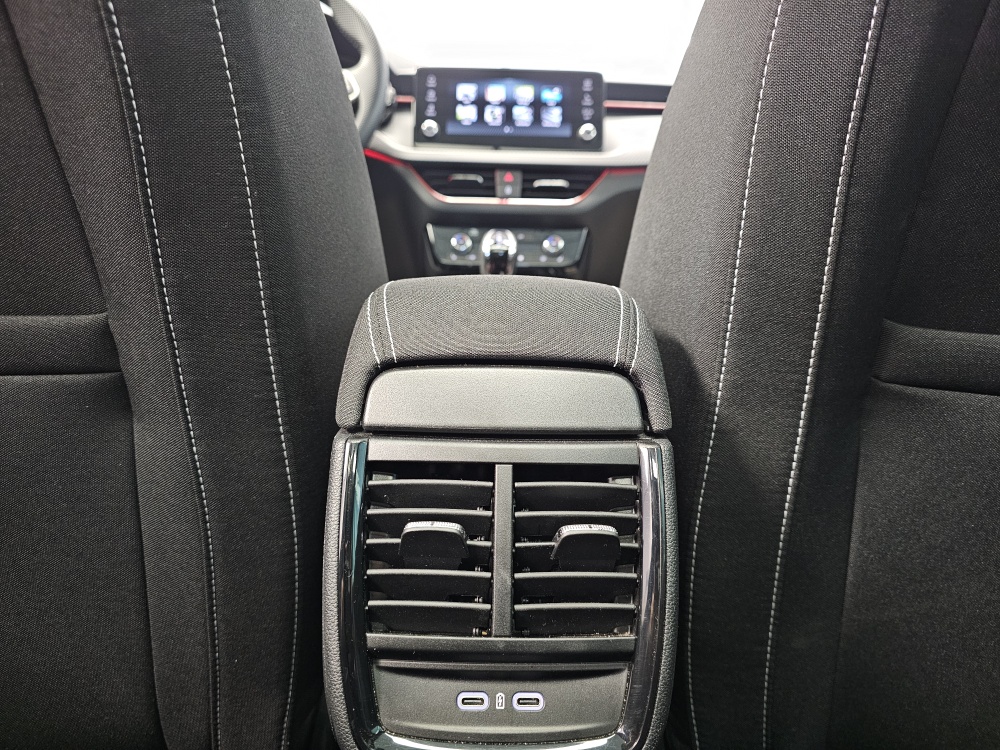 Skoda Kamiq – Foto 8