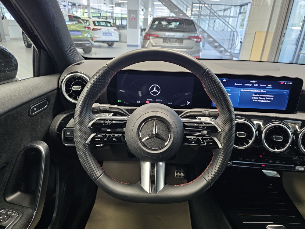 Mercedes-Benz A 200 – Foto 23
