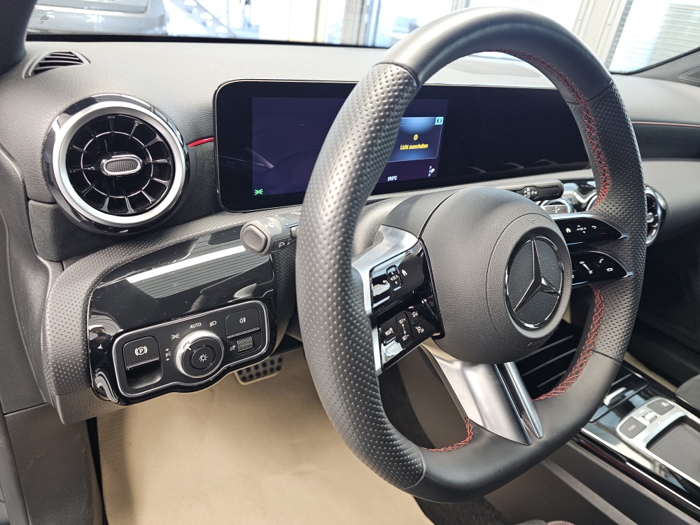 Mercedes-Benz A 200 – Foto 24