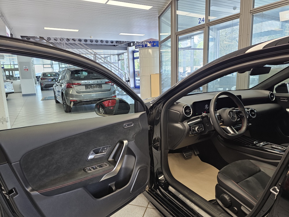 Mercedes-Benz A 200 – Foto 27