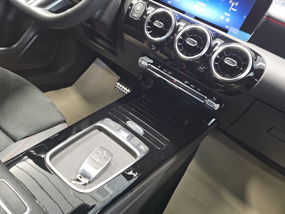 Mercedes-Benz A 200 – Foto 8