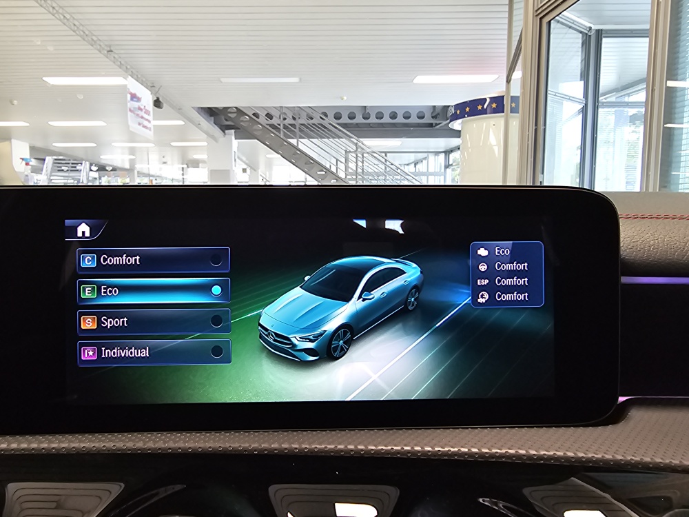 Mercedes-Benz CLA 200 – Foto 21