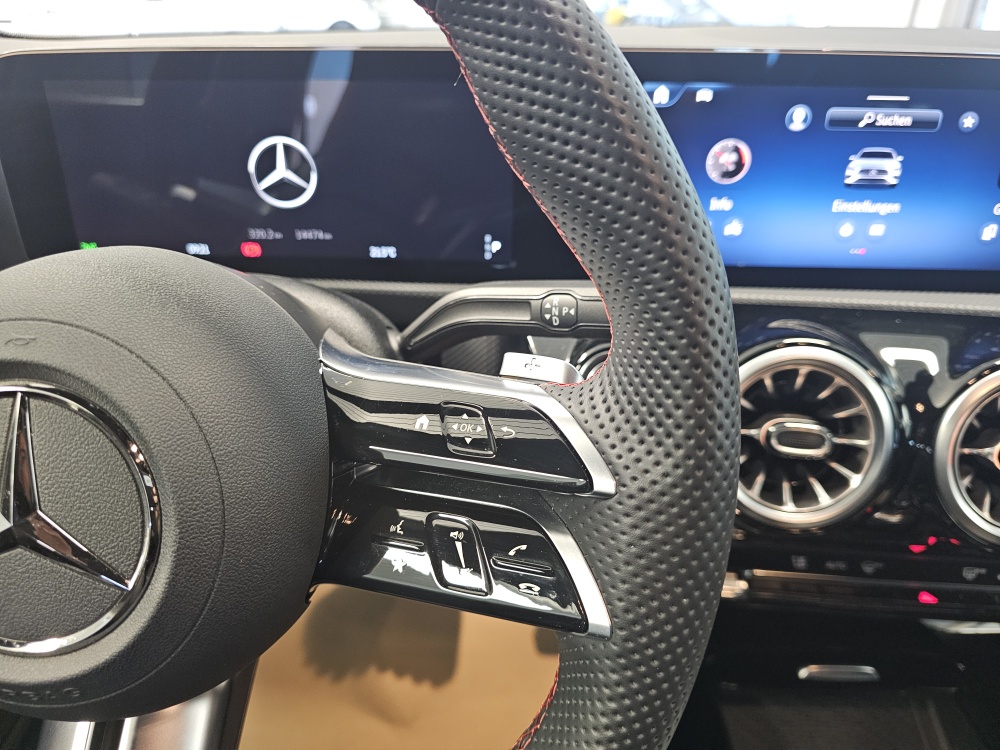Mercedes-Benz CLA 200 – Foto 23