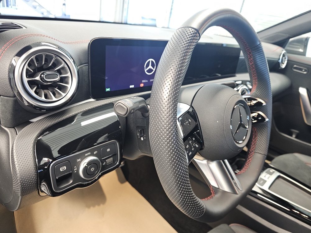 Mercedes-Benz CLA 200 – Foto 27