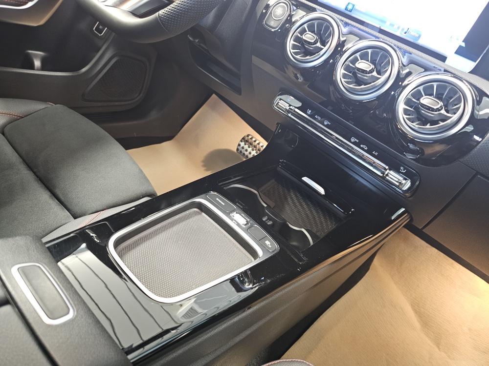 Mercedes-Benz CLA 200 – Foto 8