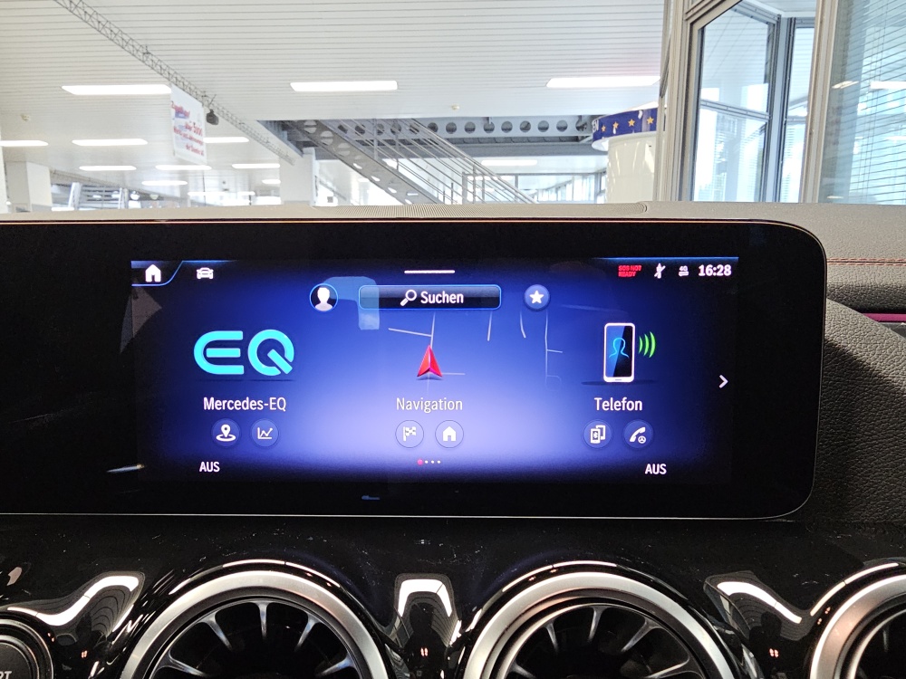 Mercedes-Benz EQA 250+ – Foto 12