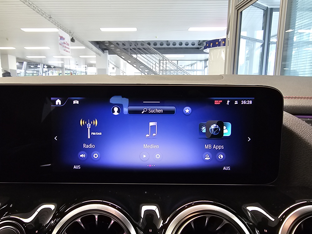 Mercedes-Benz EQA 250+ – Foto 13