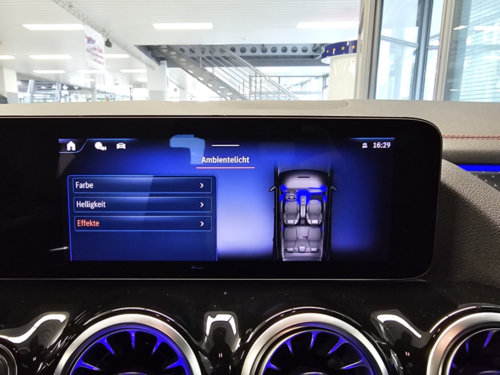 Mercedes-Benz EQA 250+ – Foto 19