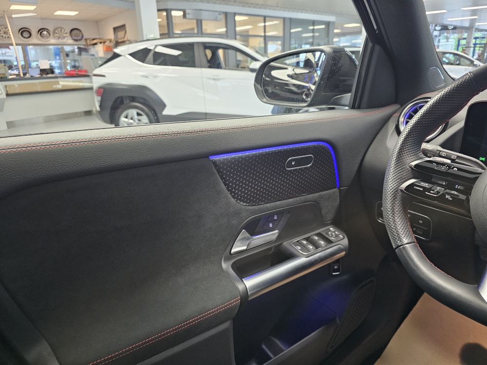 Mercedes-Benz EQA 250+ – Foto 26