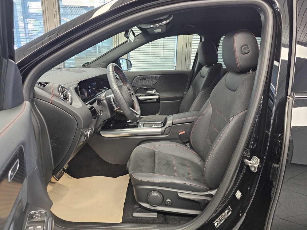 Mercedes-Benz EQA 250+ – Foto 32