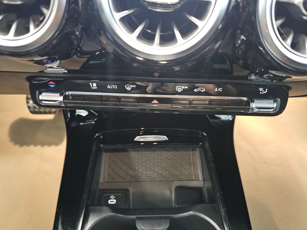 Mercedes-Benz CLA 200 – Foto 9