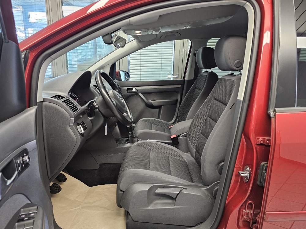 VW Touran – Foto 13
