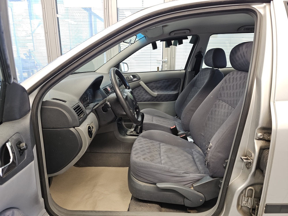Skoda Octavia Combi – Foto 12