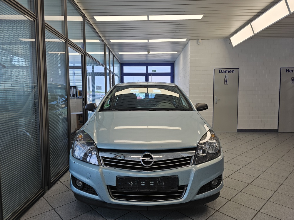 Opel Astra Caravan – Foto 15