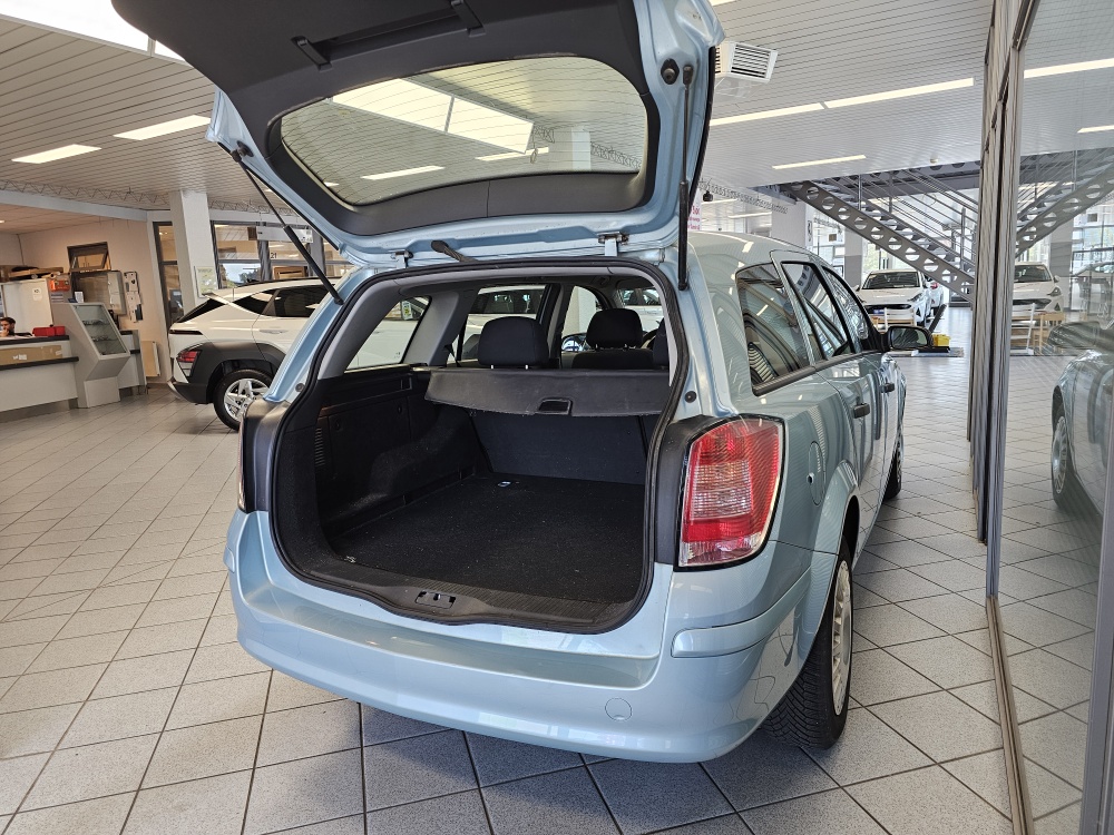 Opel Astra Caravan – Foto 2
