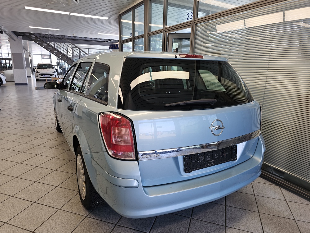 Opel Astra Caravan – Foto 3