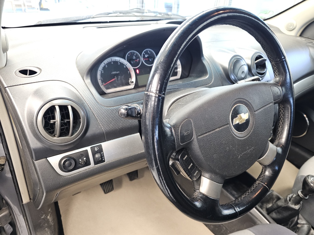 Chevrolet Aveo – Foto 7