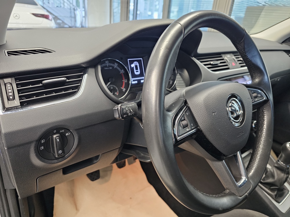 Skoda Octavia Combi – Foto 19