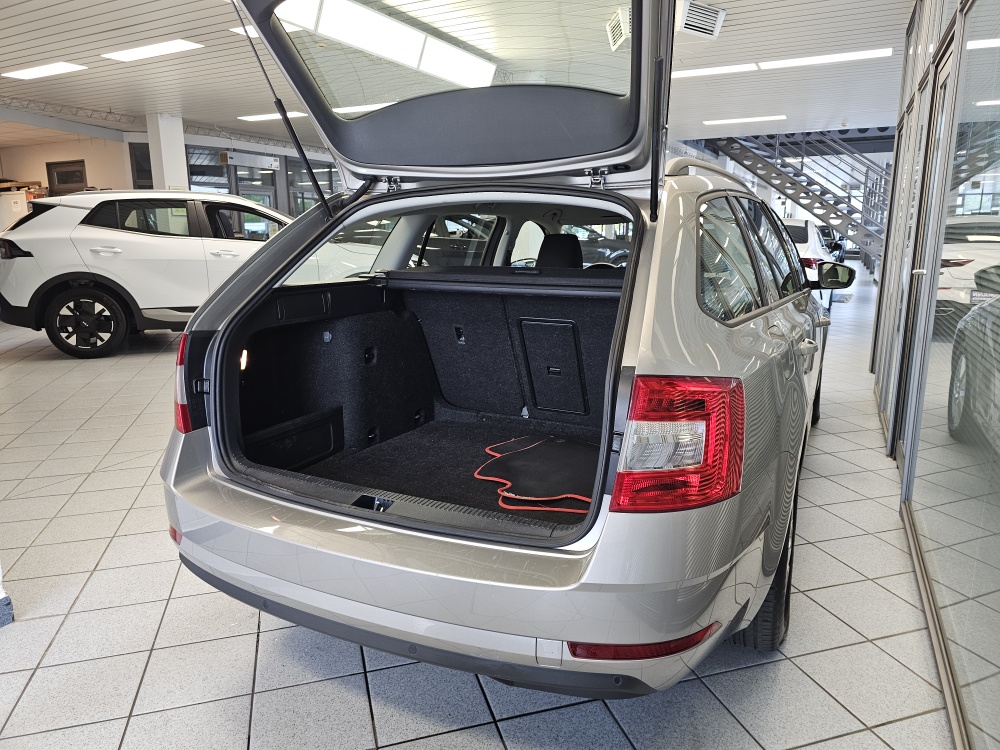 Skoda Octavia Combi – Foto 2