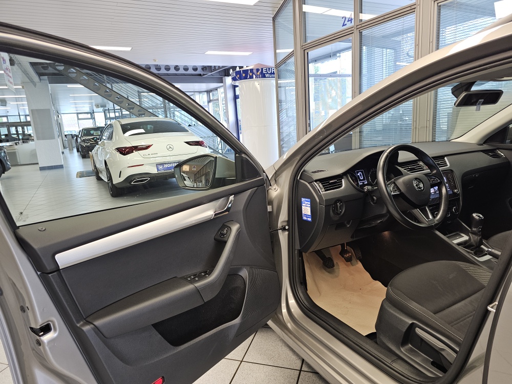 Skoda Octavia Combi – Foto 21