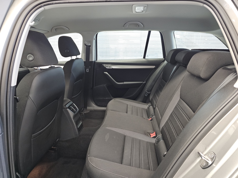 Skoda Octavia Combi – Foto 6