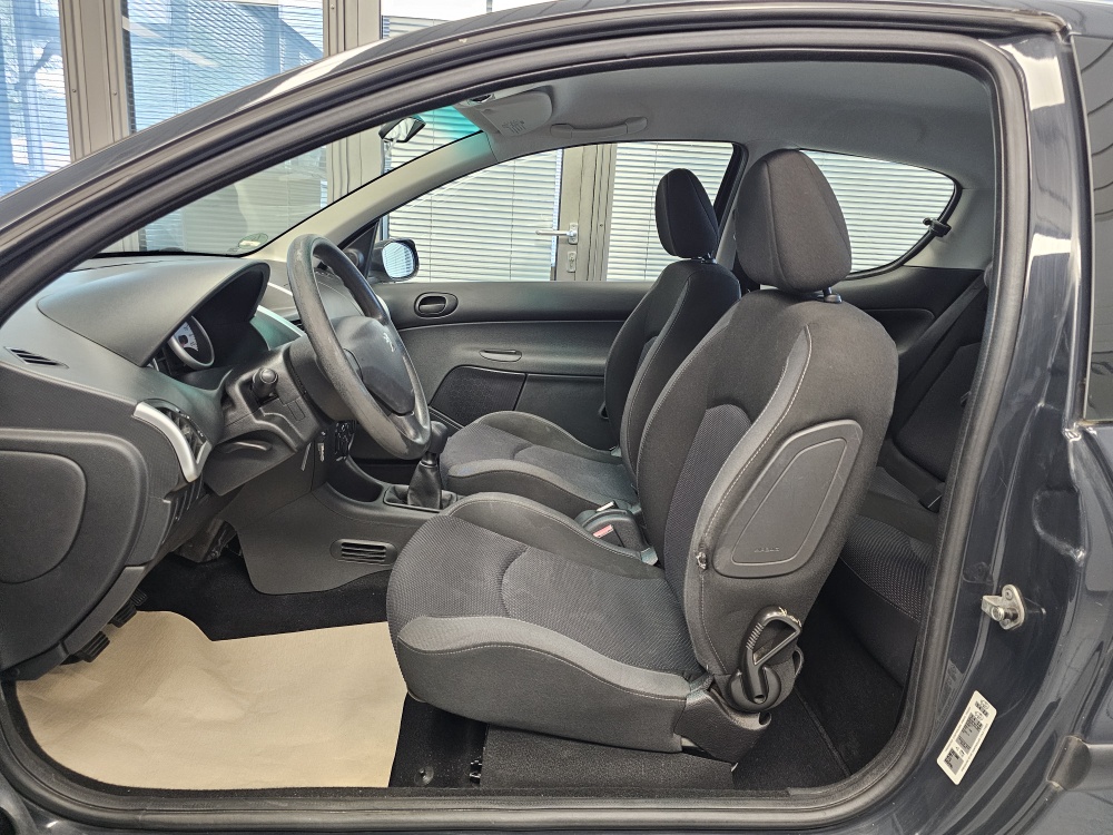 Peugeot 206 – Foto 8