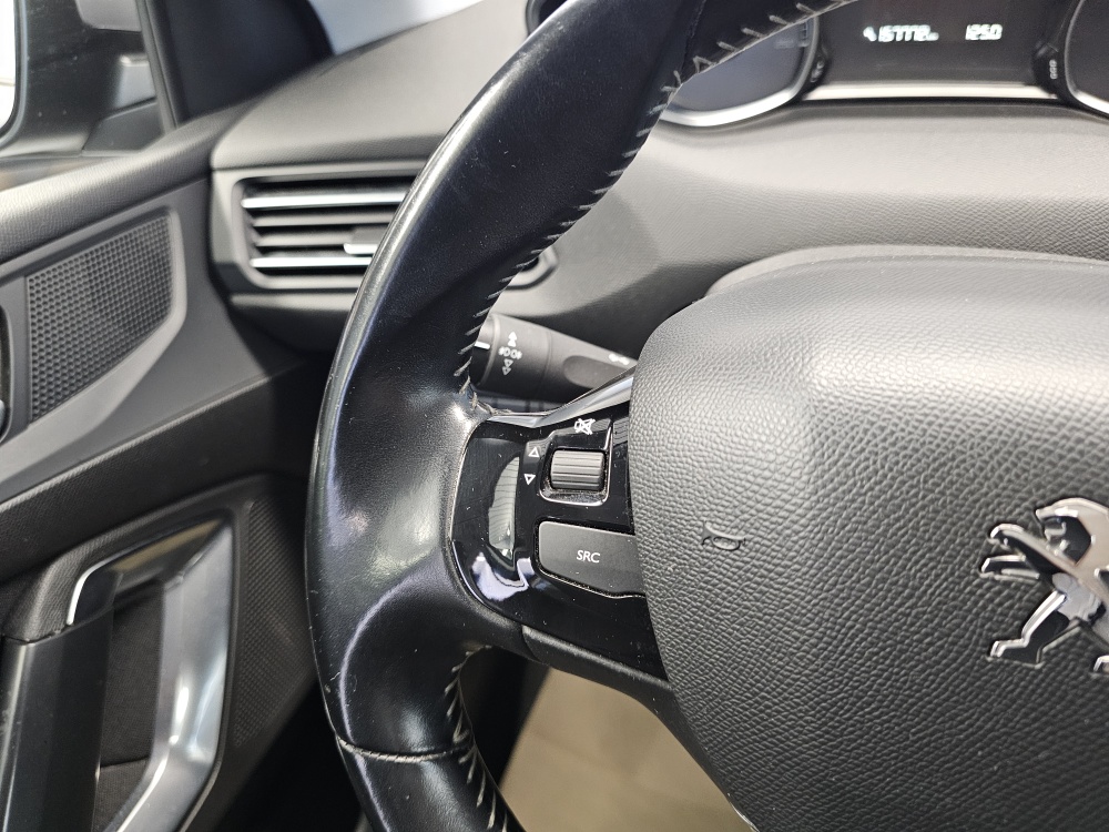 Peugeot 308 SW – Foto 13