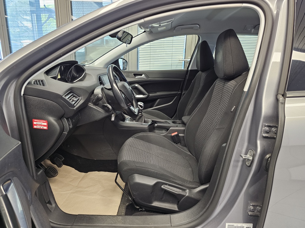 Peugeot 308 SW – Foto 17