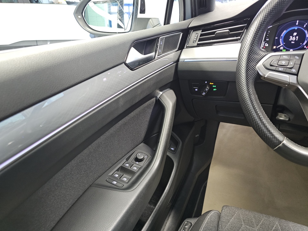VW Passat Variant – Foto 23