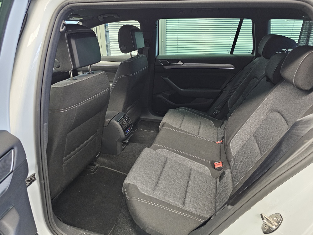 VW Passat Variant – Foto 7