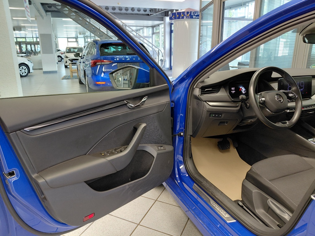 Skoda Octavia Combi – Foto 23