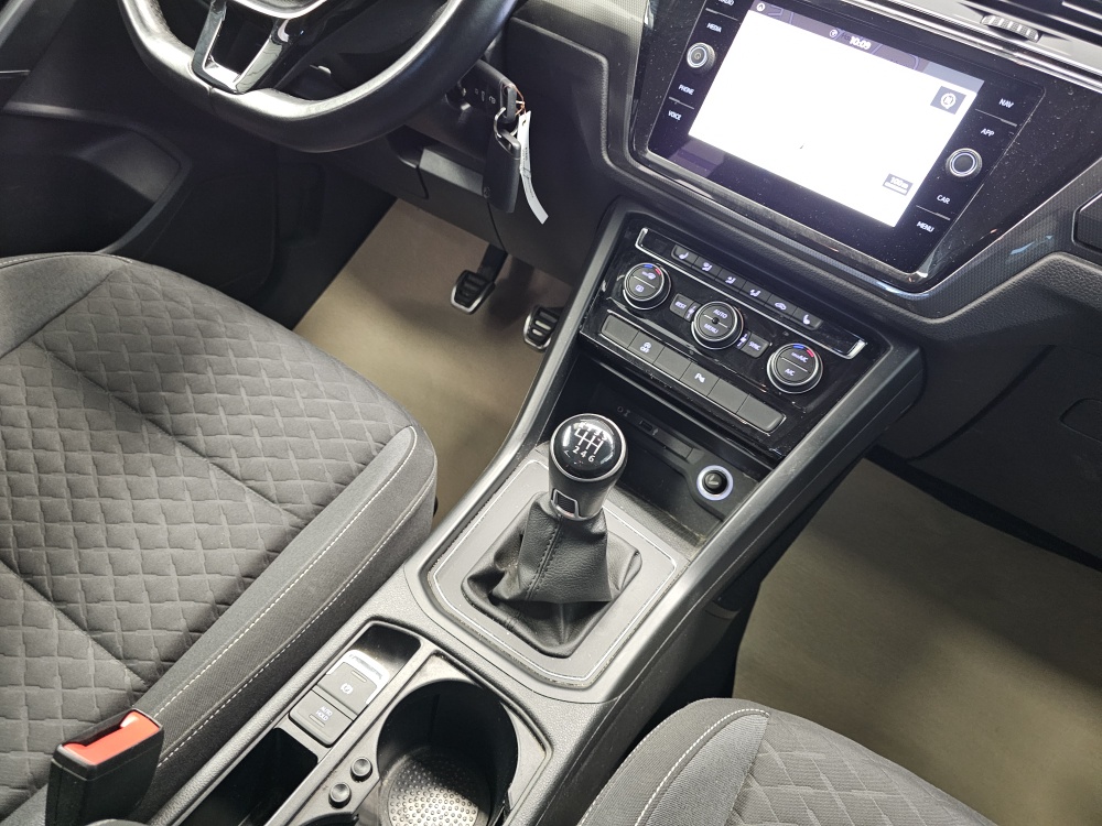 VW Touran – Foto 8