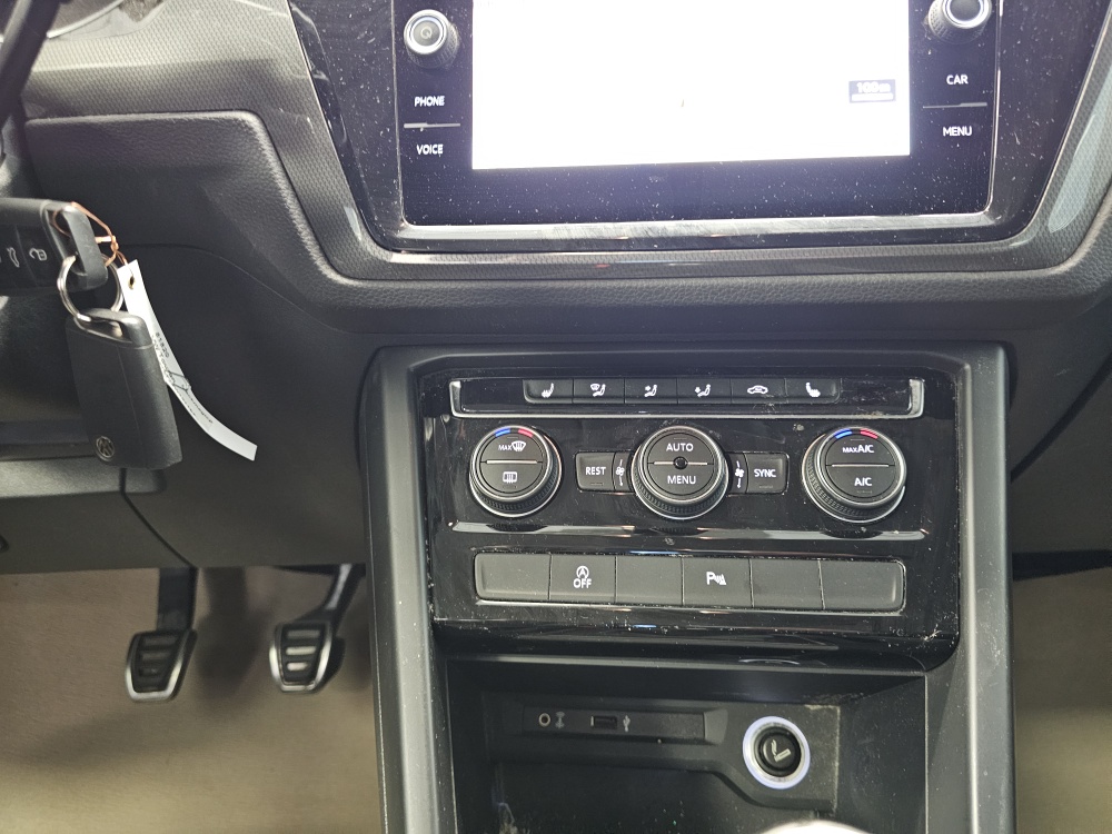 VW Touran – Foto 9