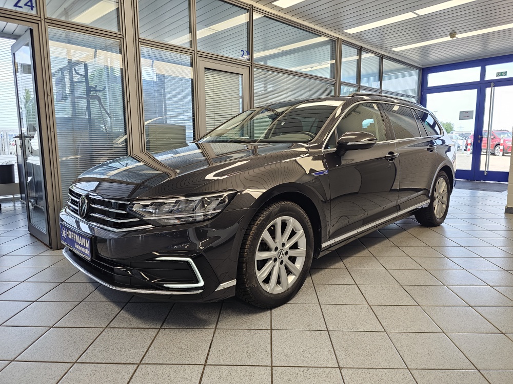 VW Passat Variant – Foto 1