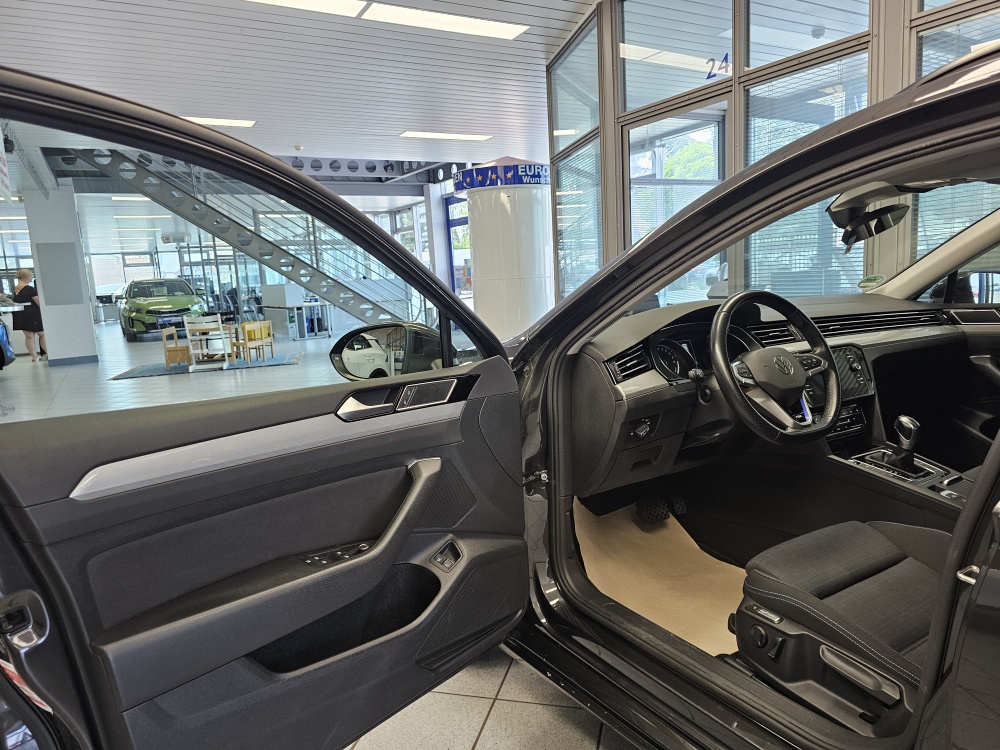 VW Passat Variant – Foto 32