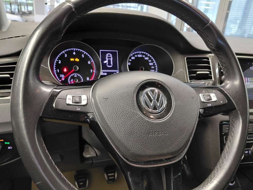 VW Golf Sportsvan – Foto 15