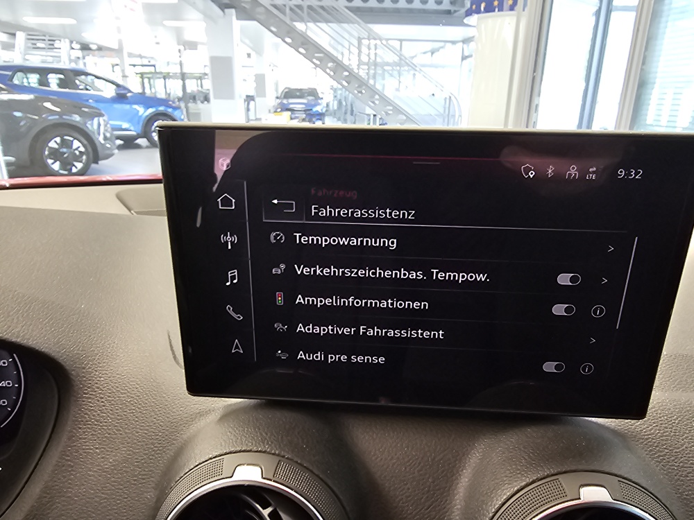 Audi Q2 – Foto 13