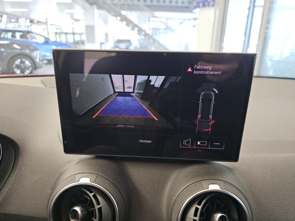 Audi Q2 – Foto 15