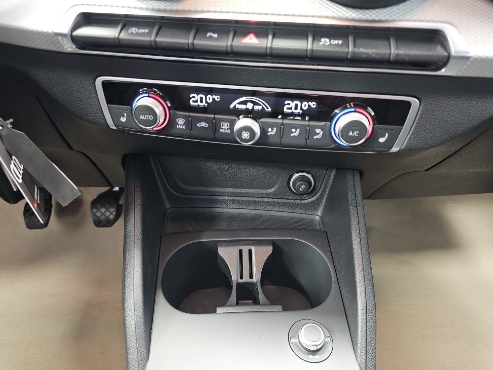 Audi Q2 – Foto 8