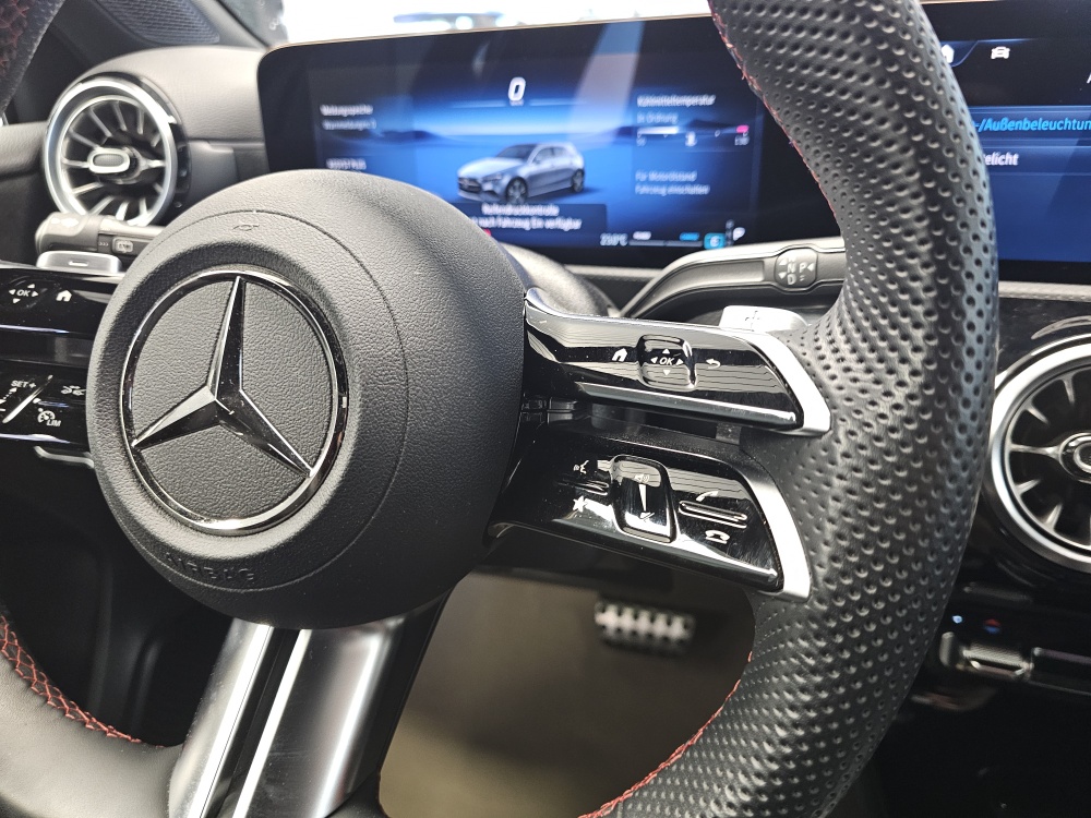 Mercedes-Benz A 200 – Foto 21