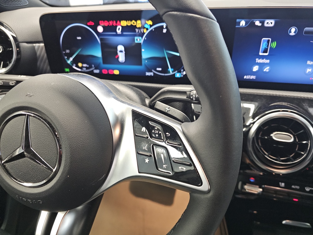 Mercedes-Benz A 180 – Foto 19
