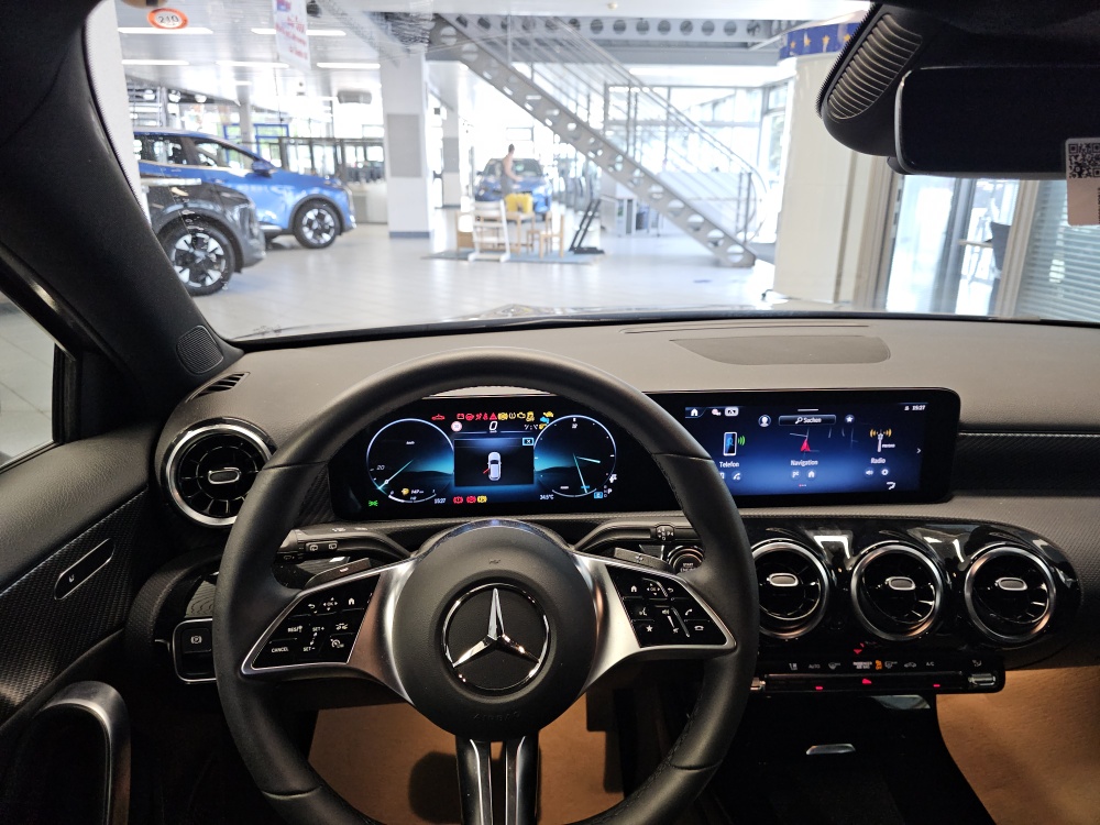 Mercedes-Benz A 180 – Foto 22